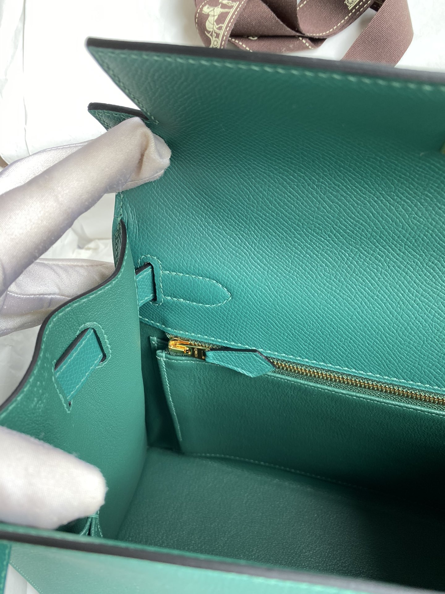 Hermes Kelly 28cm Handbag Shoulder Bag in Malachite Green Epsom Leather